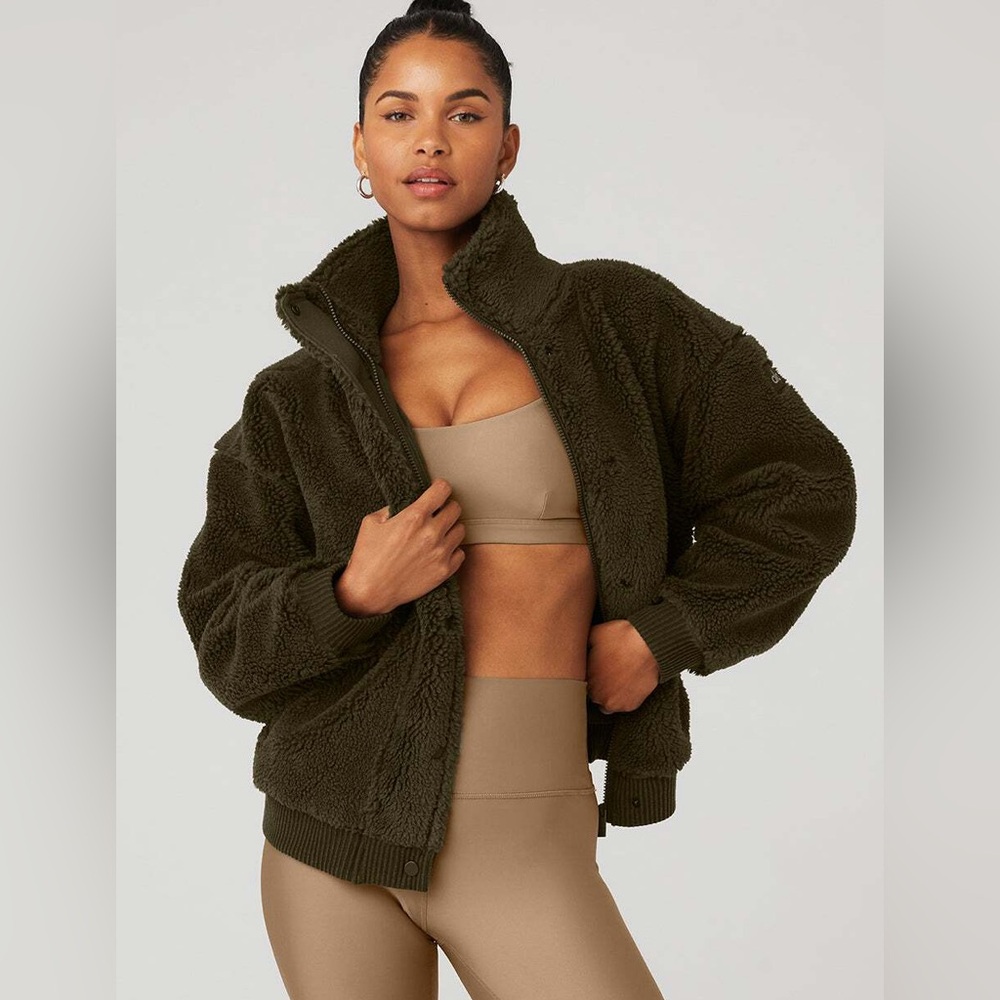 NWT Alo Sherpa Jacket